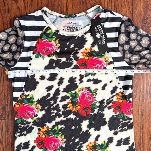 Crazy Train Western Cow Floral Leopard Print Studded 3/4 Sleeve Top Size Small - Picture 9 of 11